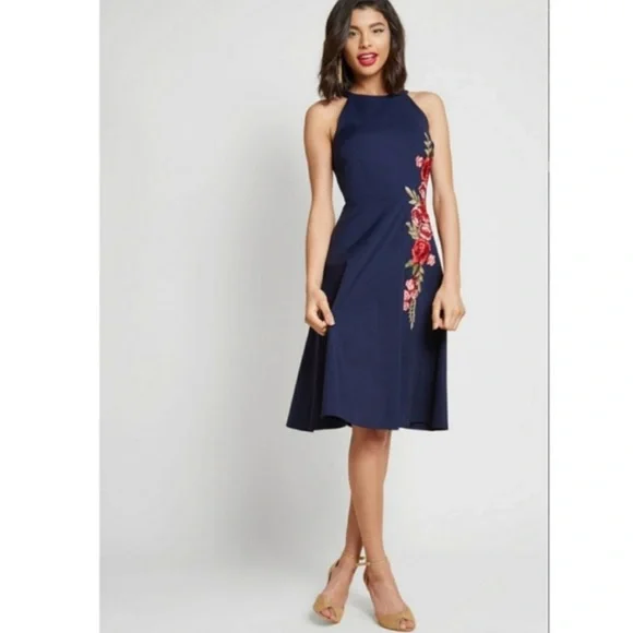 Liza Luxe ModCloth navy embroidered dress NWT - Picture 1 of 14